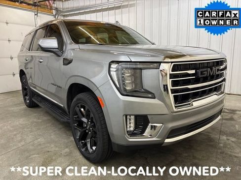 Used 2023 GMC Yukon SLT AWD/4WD image 1