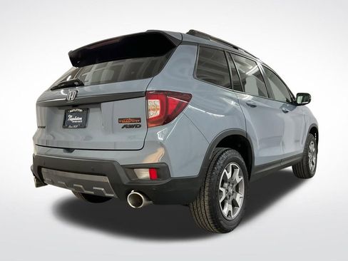 Certified 2022 Honda Passport TrailSport image 3