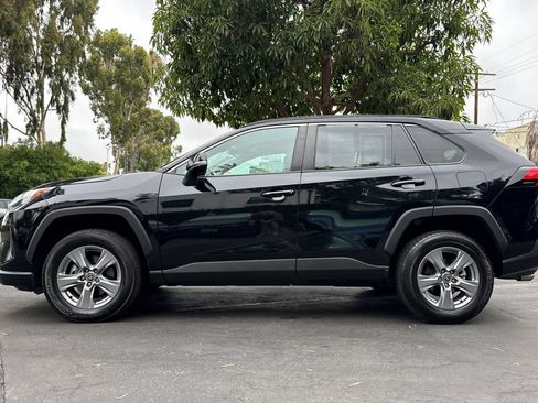Used 2024 Toyota RAV4 XLE FWD image 7