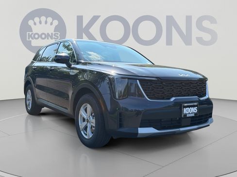 New 2026 Kia Sorento LX FWD image 10
