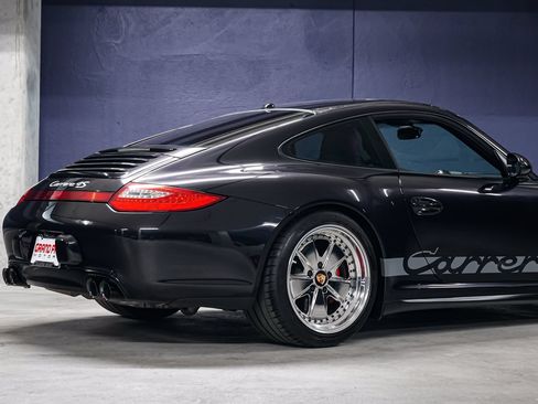 Used 2009 Porsche 911 Carrera 4S AWD/4WD image 34