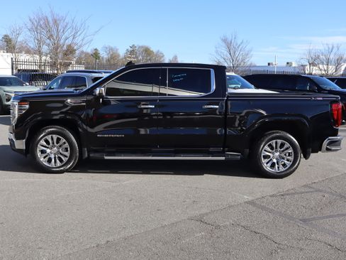 Used 2023 GMC Sierra 1500 SLT w/ SLT Premium Plus Package image 7