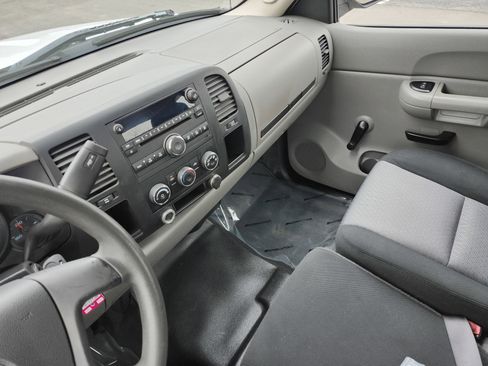 Used 2008 GMC Sierra 1500 W/T w/ SL Package image 24