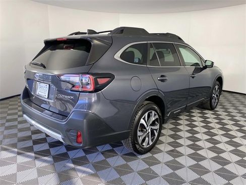 Used 2022 Subaru Outback Limited image 9
