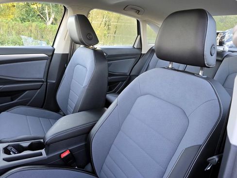 New 2026 Volkswagen Jetta SE image 21