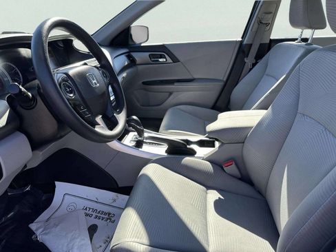 Used 2014 Honda Accord LX image 10