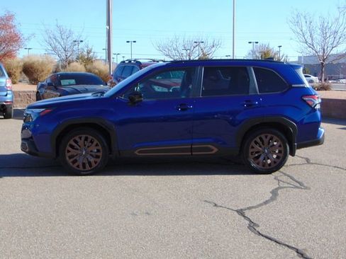 Used 2025 Subaru Forester Sport AWD/4WD image 7