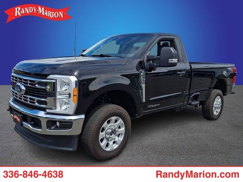 Used 2023 Ford F350 XLT w/ 360-Degree Camera Package AWD/4WD image 1