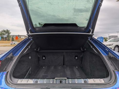 Used 2018 Porsche Panamera 4 AWD/4WD image 32