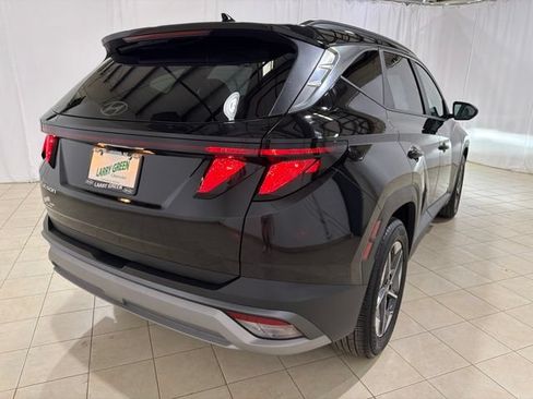 Used 2025 Hyundai Tucson SEL FWD image 6