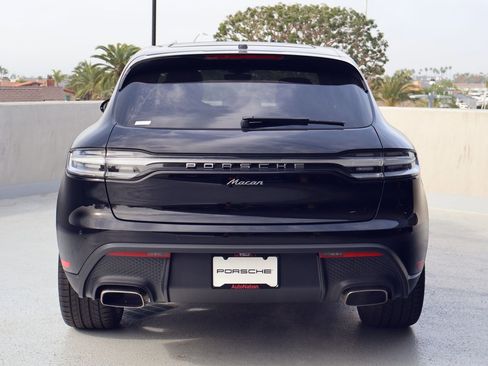 New 2026 Porsche Macan image 10
