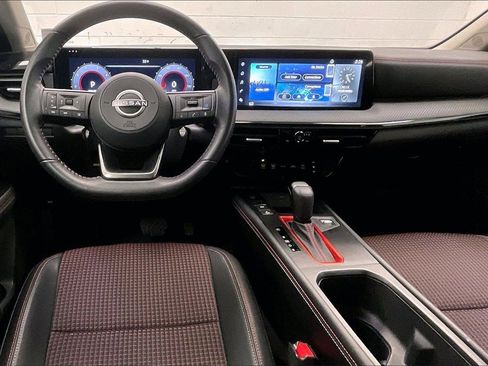 Certified 2025 Nissan Kicks SR image 4