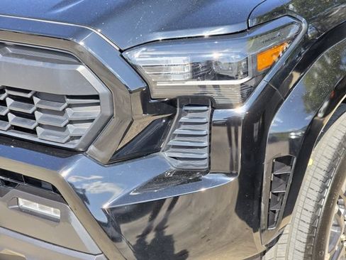 Used 2024 Toyota Tacoma TRD Sport RWD image 6