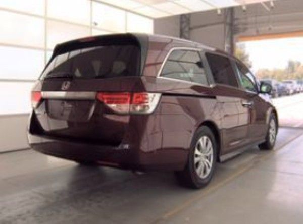 Used 2017 Honda Odyssey EX-L image 3
