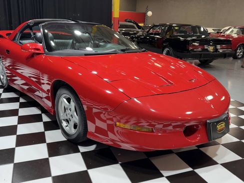 Used 1995 Pontiac Firebird Trans Am image 5