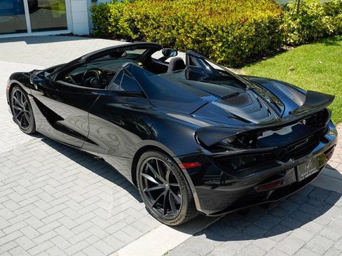 Used 2021 McLaren 720S Spider RWD image 16