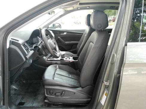 Used 2023 Audi Q5 2.0T Premium Plus w/ Premium Plus Package AWD/4WD image 16