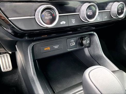 Used 2024 Honda Civic Sport image 15