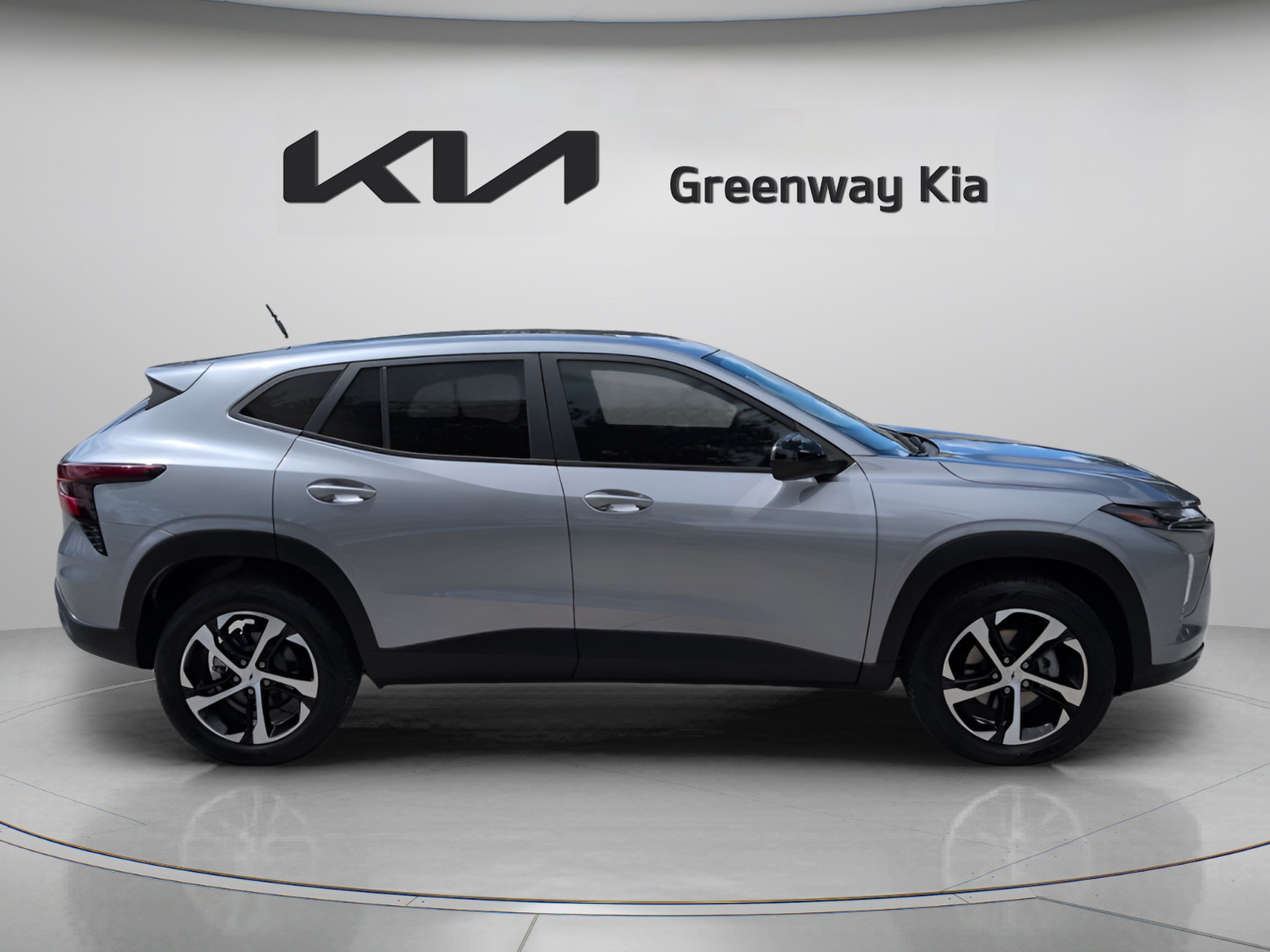 Used 2025 Chevrolet Trax RS w/ Driver Confidence Package FWD image 5
