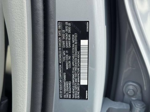 Certified 2026 Volvo XC60 B5 Ultra w/ Climate Package AWD/4WD image 16