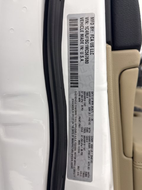 Used 2021 Jeep Grand Cherokee Limited w/ Premium Lighting Group AWD/4WD image 26