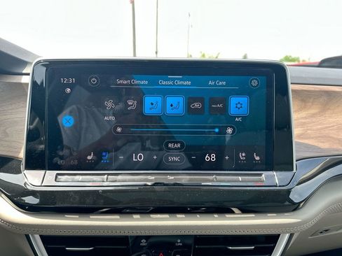 New 2025 Volkswagen Atlas SE image 72