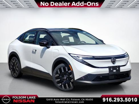 New 2026 Nissan Leaf Platinum+ w/ Cargo Package (Platinum+) FWD image 1