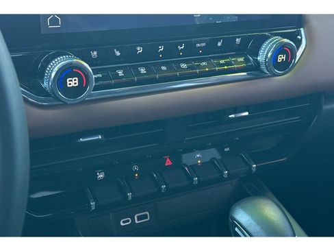 Used 2023 GMC Canyon AT4 w/ AT4 Premium Package image 22