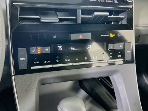 Used 2019 Toyota Avalon Limited w/ Advanced Safety Package FWD image 16