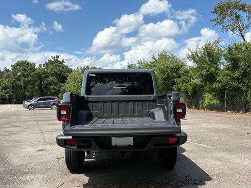 New 2026 Jeep Gladiator Sport AWD/4WD image 23