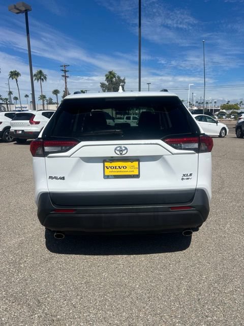 Used 2025 Toyota RAV4 XLE AWD/4WD image 4