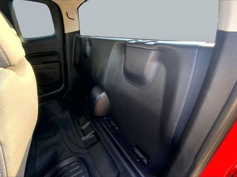 Used 2017 Chevrolet Colorado W/T RWD image 21