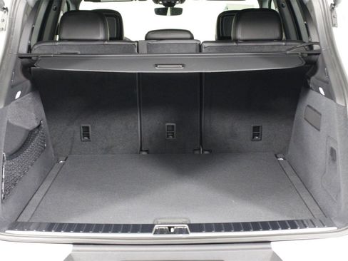 New 2026 Porsche Cayenne image 19