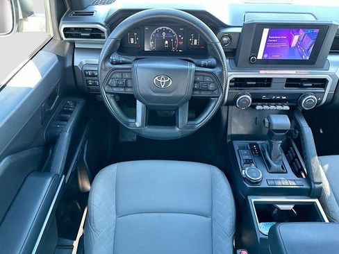 Used 2025 Toyota Tacoma SR5 AWD/4WD image 20