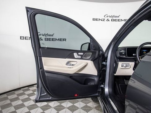 Used 2025 Mercedes-Benz GLE 580 4MATIC image 20