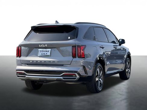 Certified 2022 Kia Sorento S w/ Panoramic Sunroof Package FWD image 8