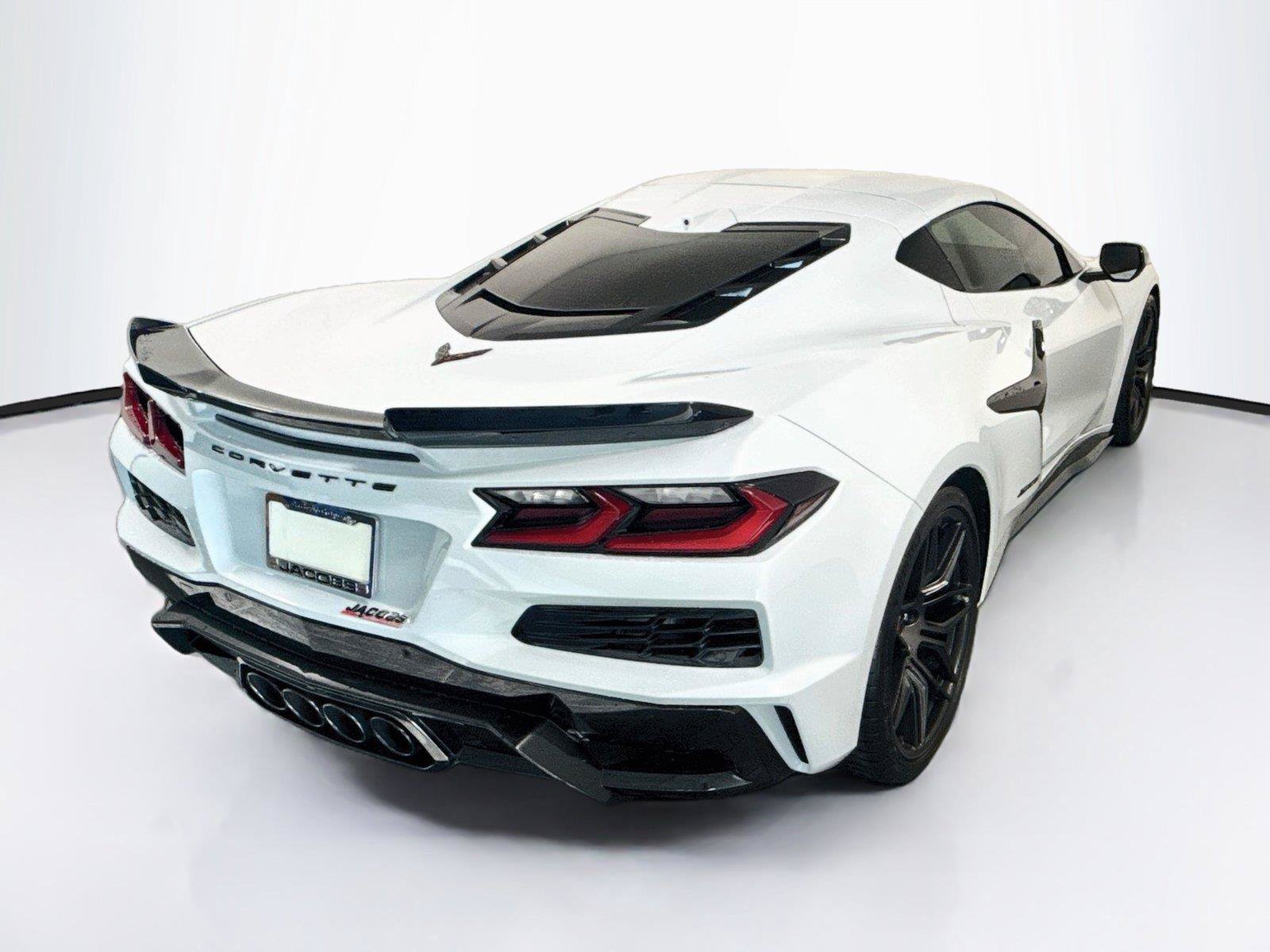 Used 2023 Chevrolet Corvette Z06 w/ Stealth Interior Trim Package RWD image 5