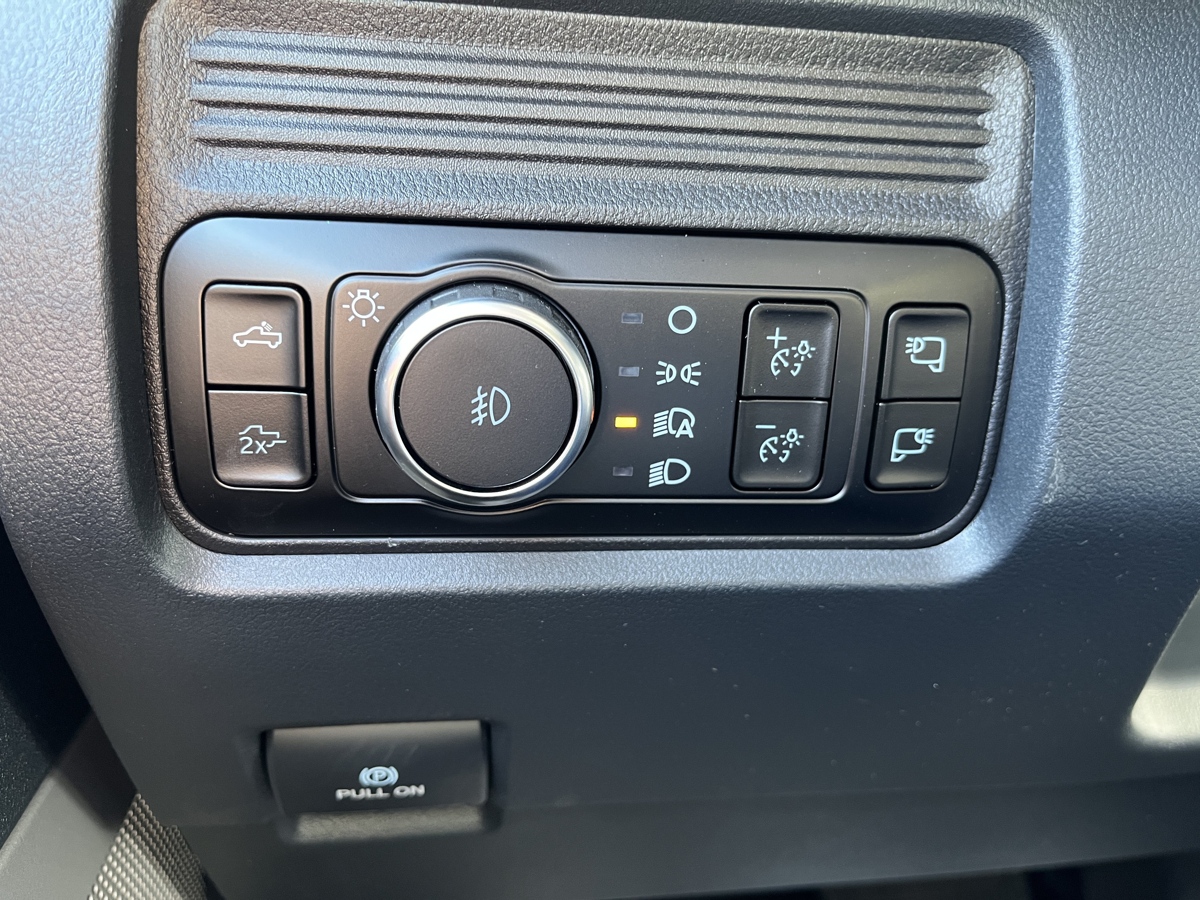 New 2027 Ford F350 Lariat w/ FX4 Off-Road Package AWD/4WD image 22
