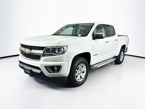 Used 2017 Chevrolet Colorado LT w/ Luxury Package, Chrome AWD/4WD image 3