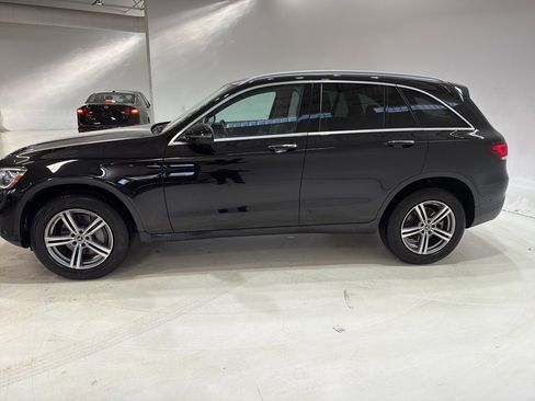 Used 2021 Mercedes-Benz GLC 300 4MATIC image 3