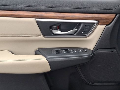 Used 2022 Honda CR-V Touring image 13