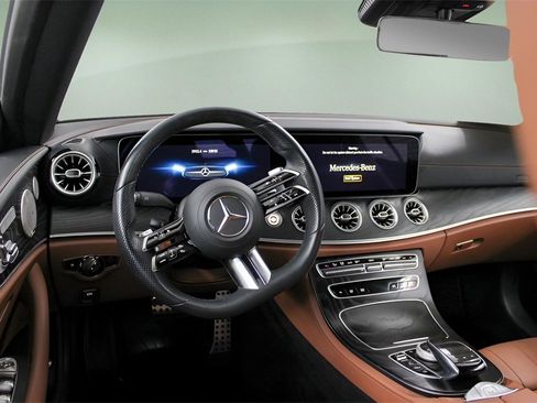 Used 2022 Mercedes-Benz E 450 Cabriolet image 13