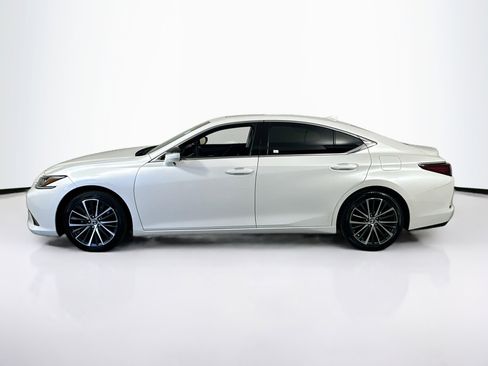 Used 2024 Lexus ES 350 w/ Premium Package image 8