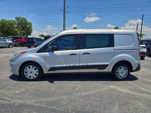 Used 2019 Ford Transit Connect XLT FWD image 6