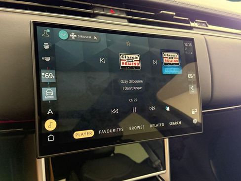 Used 2025 Land Rover Range Rover SE AWD/4WD image 26