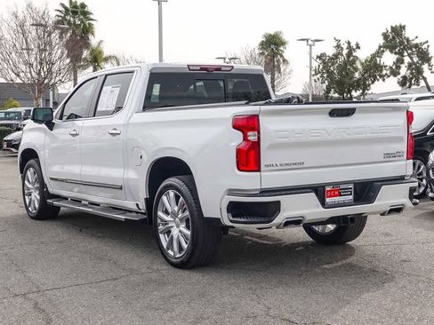 Used 2022 Chevrolet Silverado 1500 High Country w/ Technology Package image 6