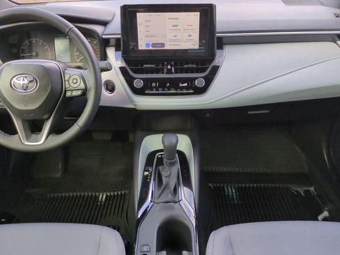Certified 2025 Toyota Corolla SE image 18