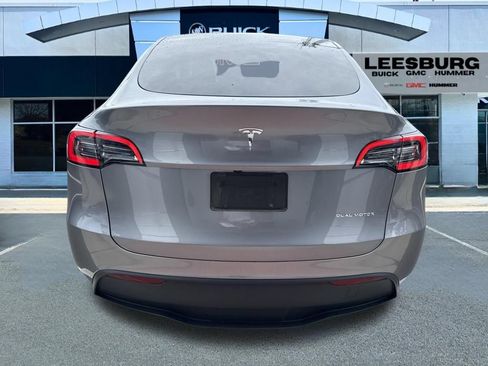 Used 2024 Tesla Model Y Long Range AWD/4WD image 6