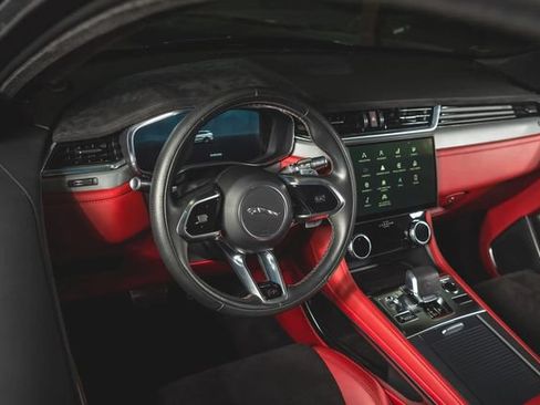Used 2022 Jaguar F-PACE SVR AWD/4WD image 36