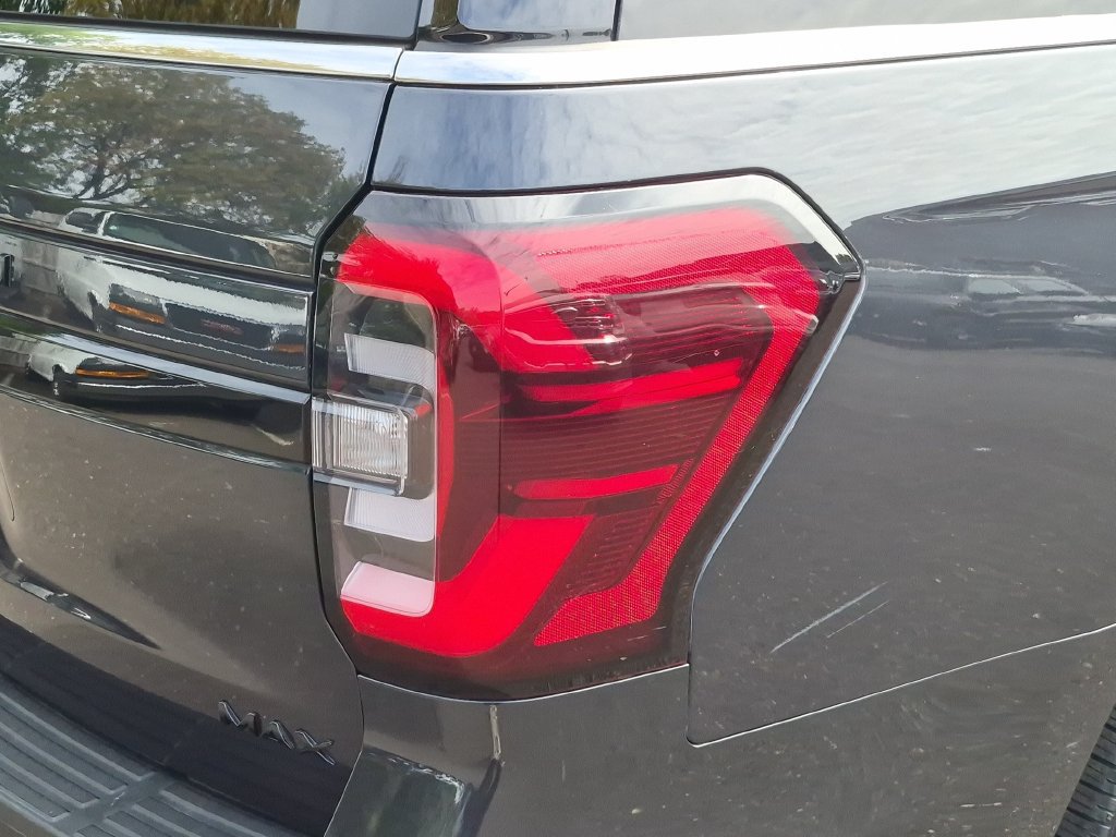 Certified 2023 Ford Expedition Max Limited AWD/4WD image 12
